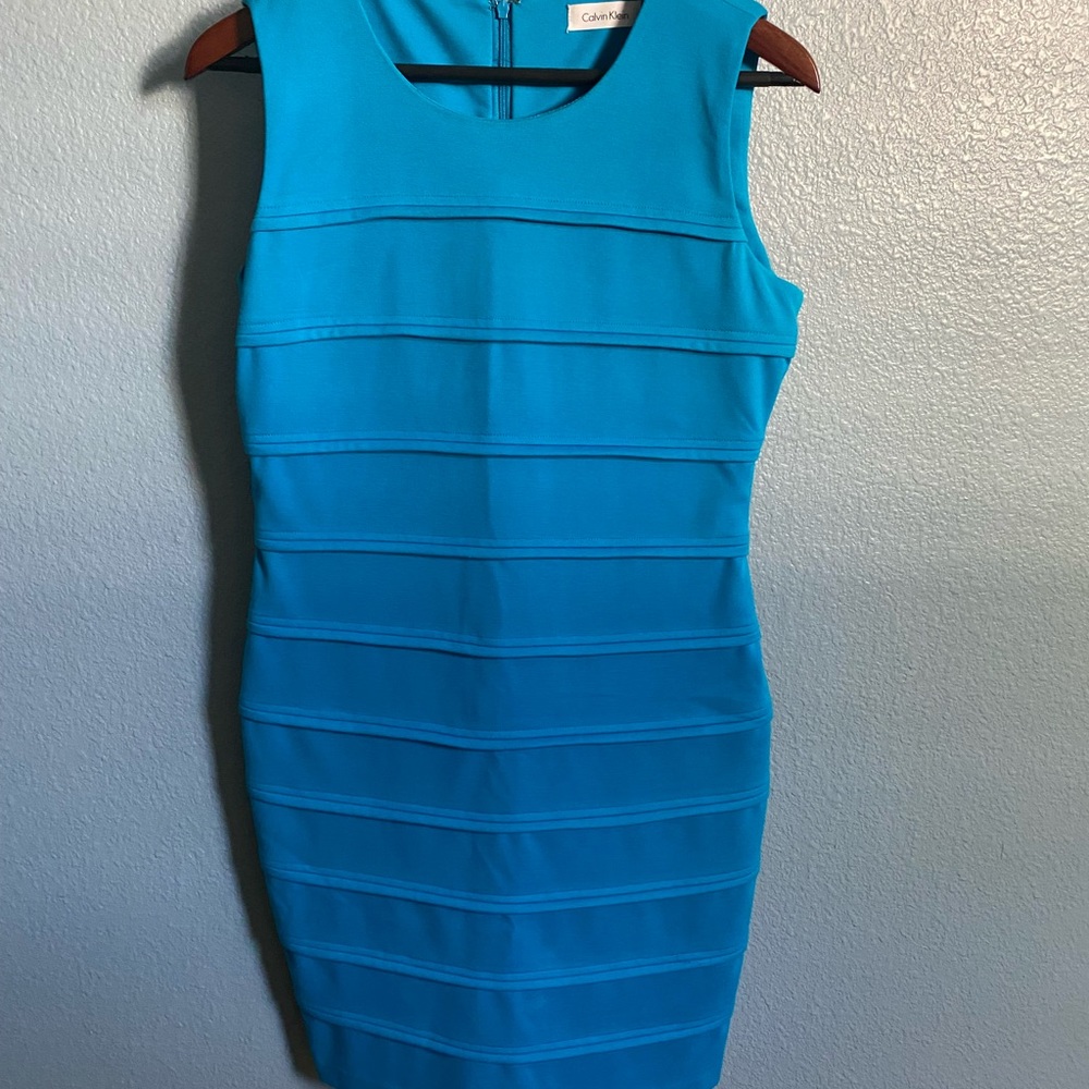 Size 8 flattering Calvin Klein dress